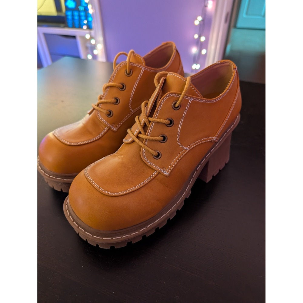 Dolls Kill x dELiA*s Tan Lug Sole Lace Up Boots DEL24-166-TAN Womens 10
